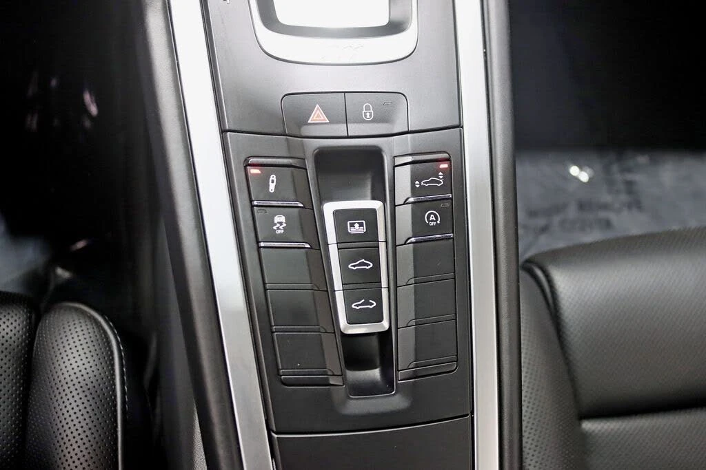 2017 Porsche 991 Turbo - Image 25 of 31