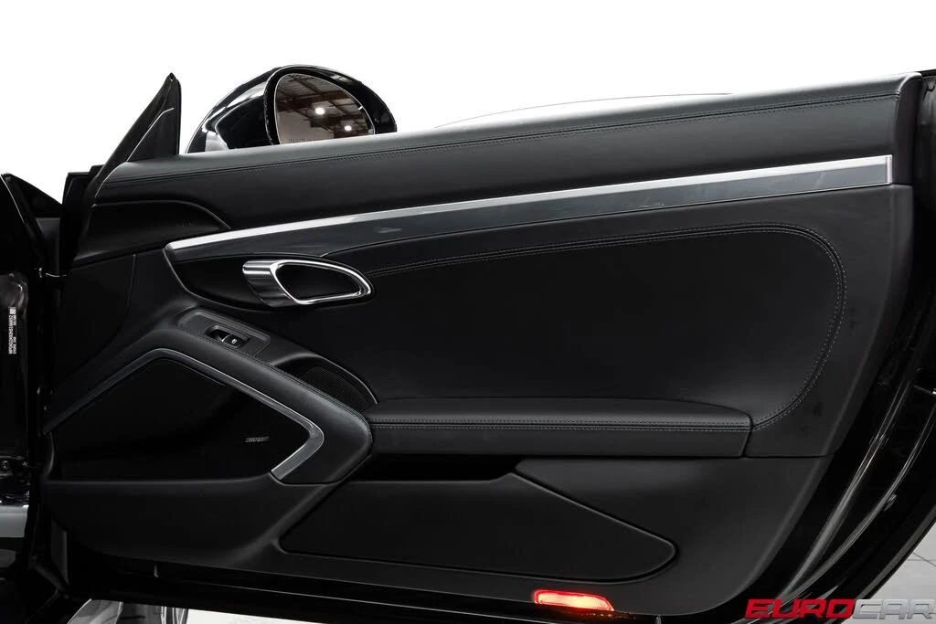 2017 Porsche 991 Turbo - Image 25 of 31