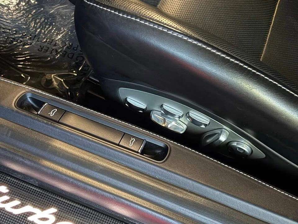 2017 Porsche 991 Turbo - Image 17 of 31
