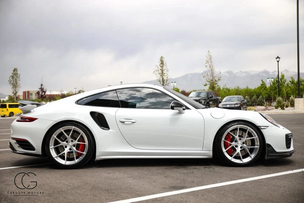 2017 Porsche 991 Turbo - Image 16 of 31