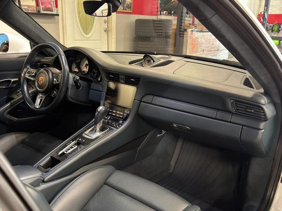 2017 Porsche 991 Turbo S - Image 17 of 28