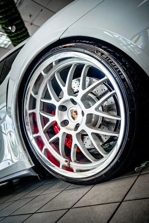 2017 Porsche 991 Turbo - Image 6 of 31