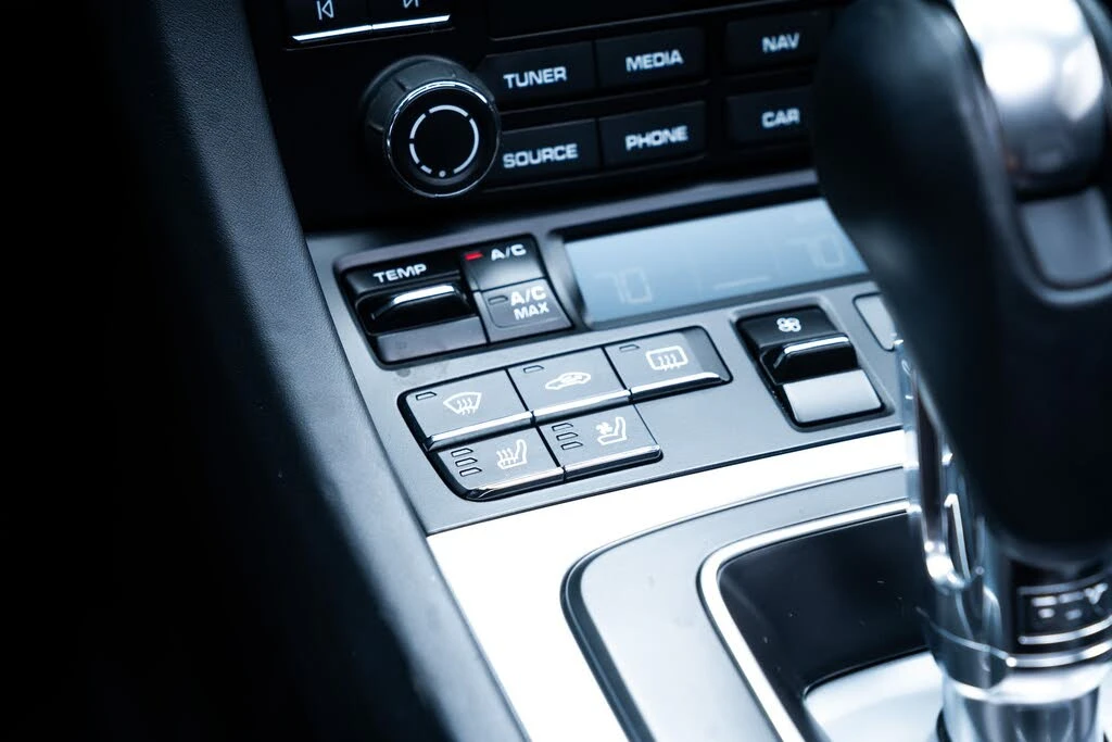 2017 Porsche 991 Turbo - Image 16 of 27