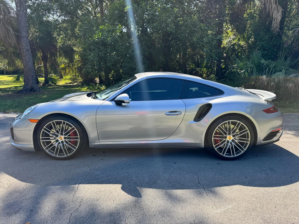 2017 Porsche 991 Turbo - Image 9 of 31