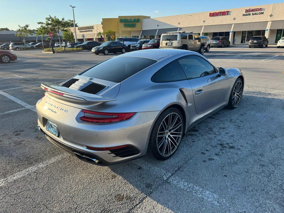 2017 Porsche 991 Turbo - Image 13 of 31