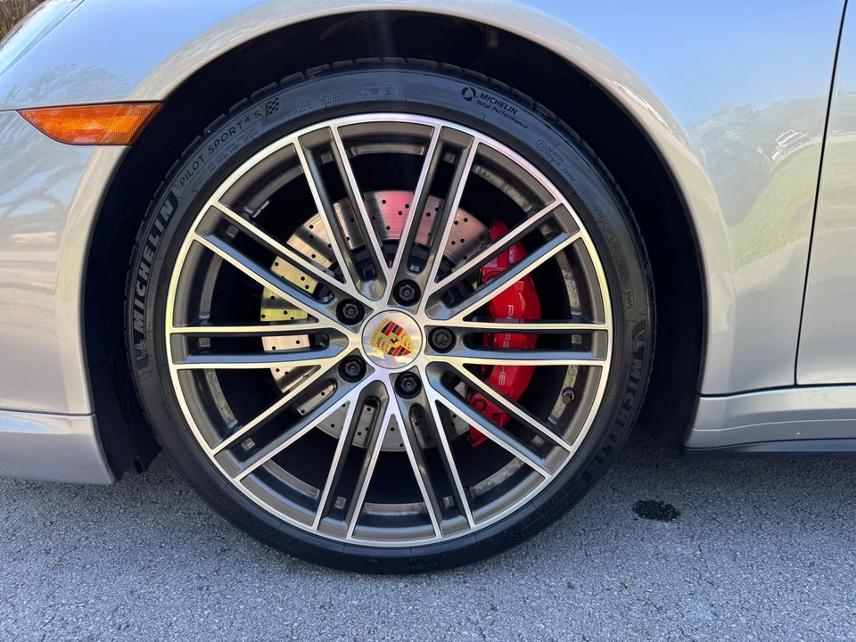 2017 Porsche 991 Turbo - Image 27 of 31