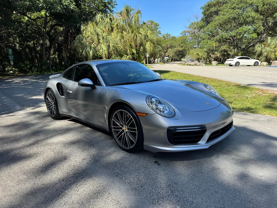 2017 Porsche 991 Turbo - Image 16 of 31