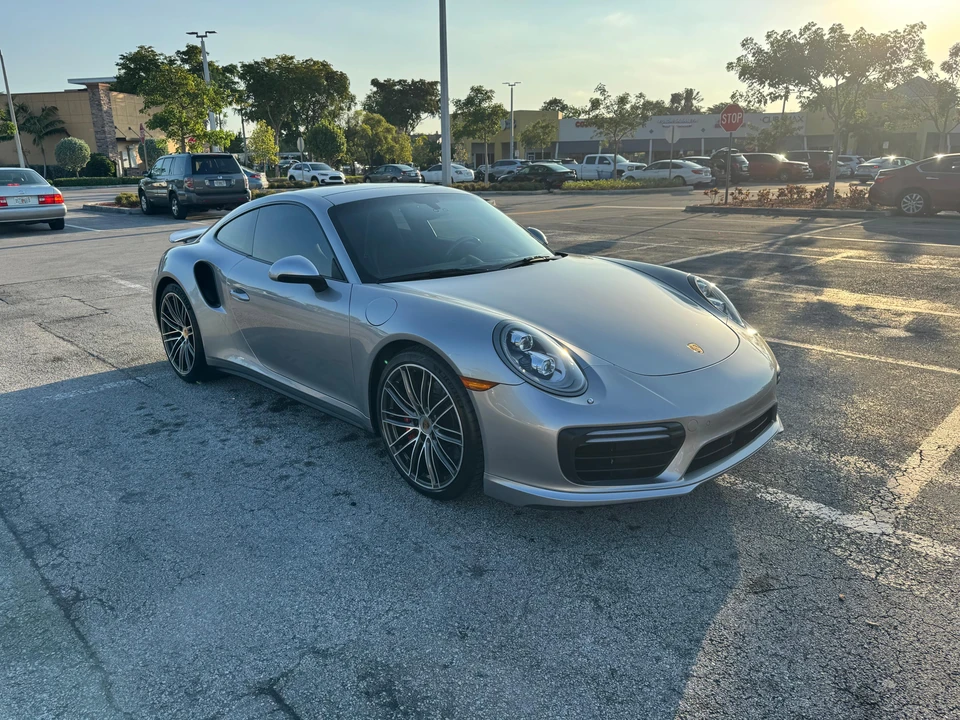 2017 Porsche 991 Turbo - Image 15 of 31