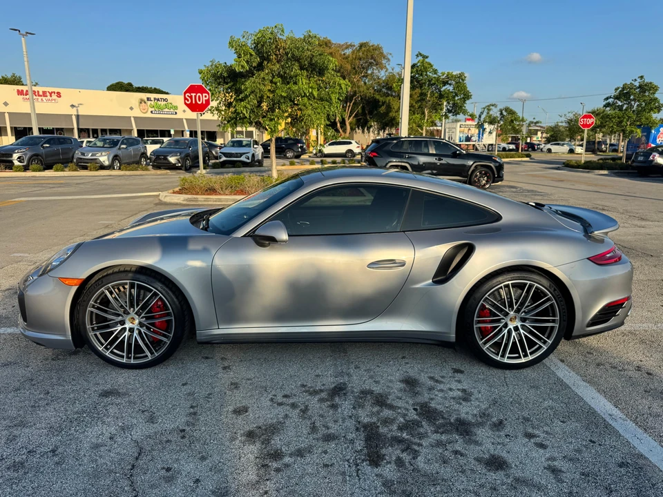 2017 Porsche 991 Turbo - Image 8 of 31