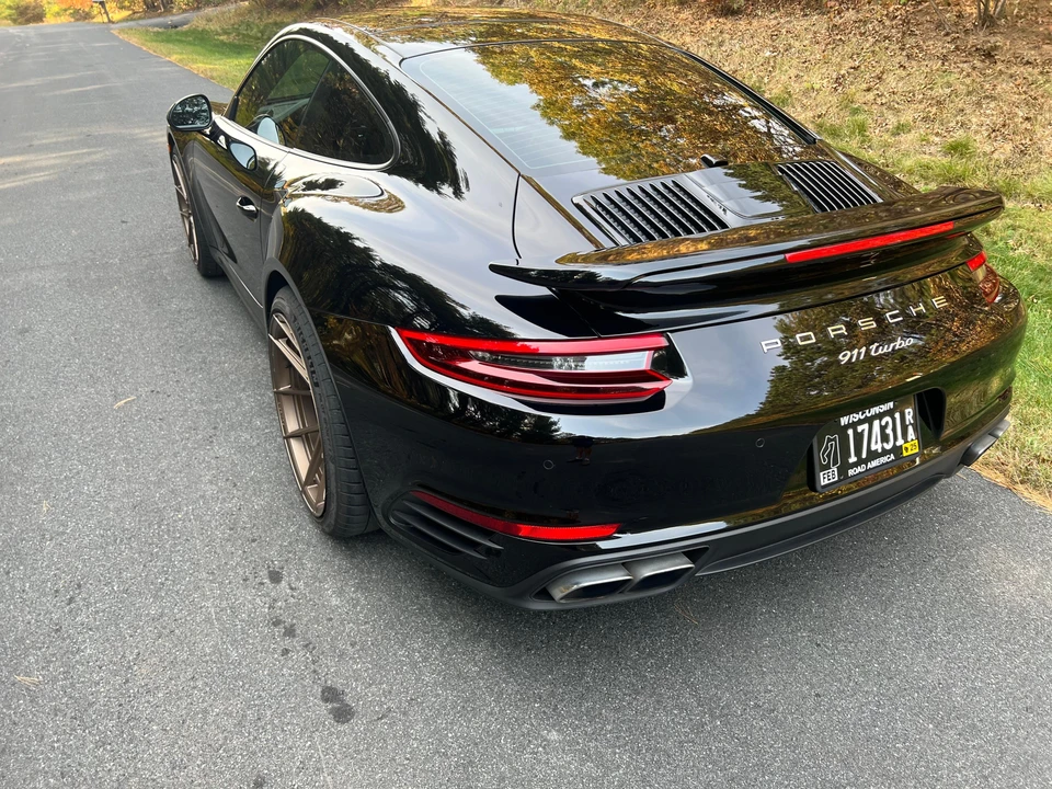 2017 Porsche 991 Turbo - Image 14 of 31