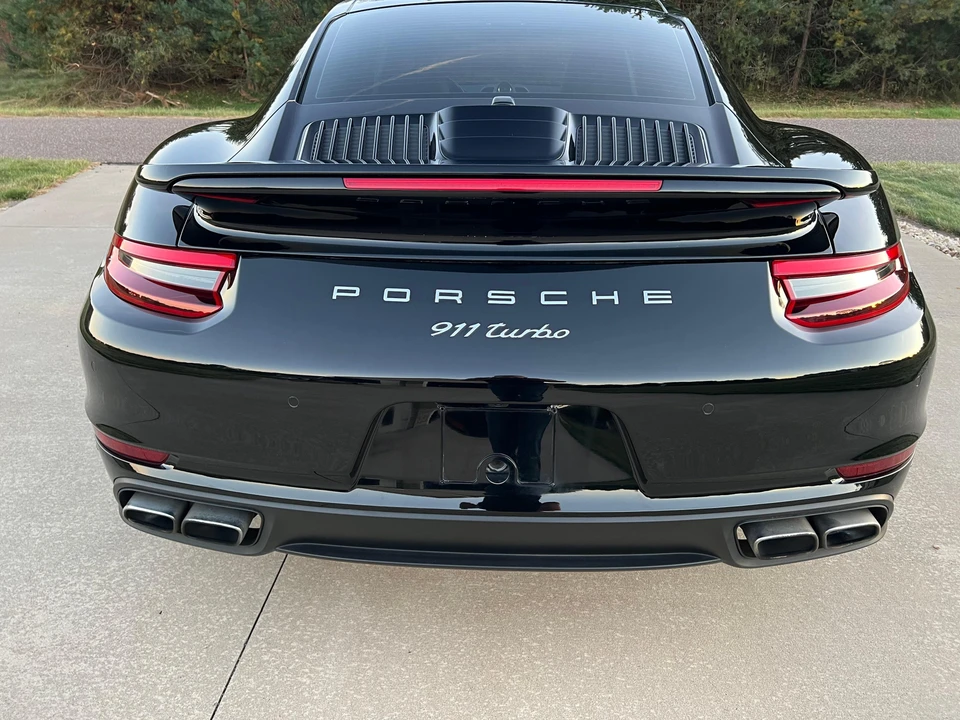 2017 Porsche 991 Turbo - Image 15 of 31