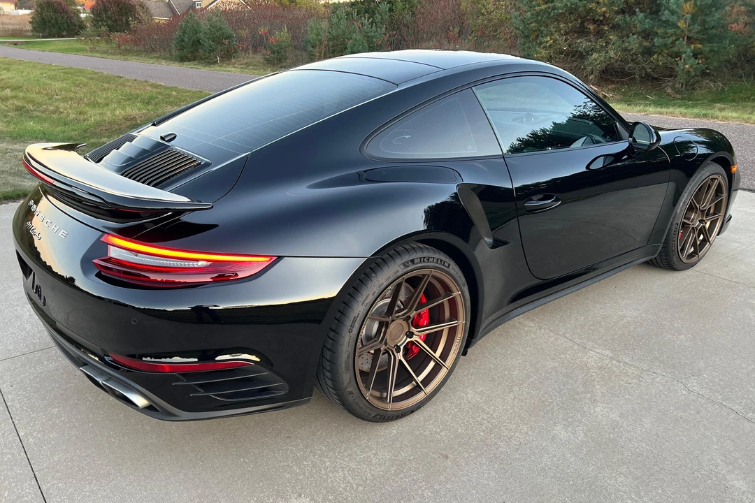 2017 Porsche 991 Turbo - Image 4 of 31