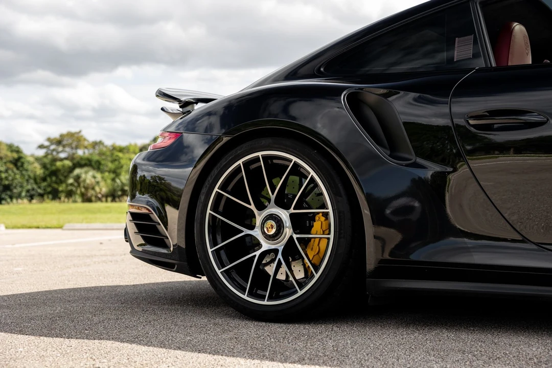 2017 Porsche 991 Turbo S - Image 18 of 31