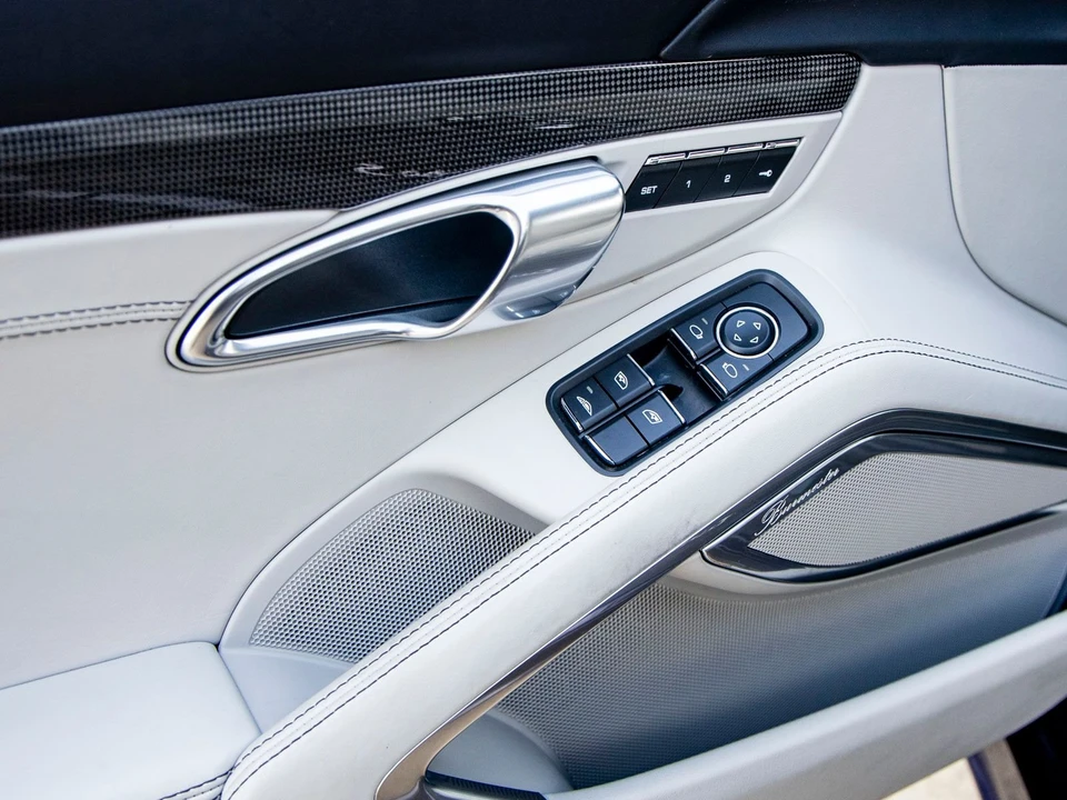 2017 Porsche 991 Turbo S - Image 7 of 14
