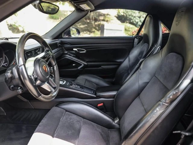 2017 Porsche 991 Turbo S - Image 25 of 31