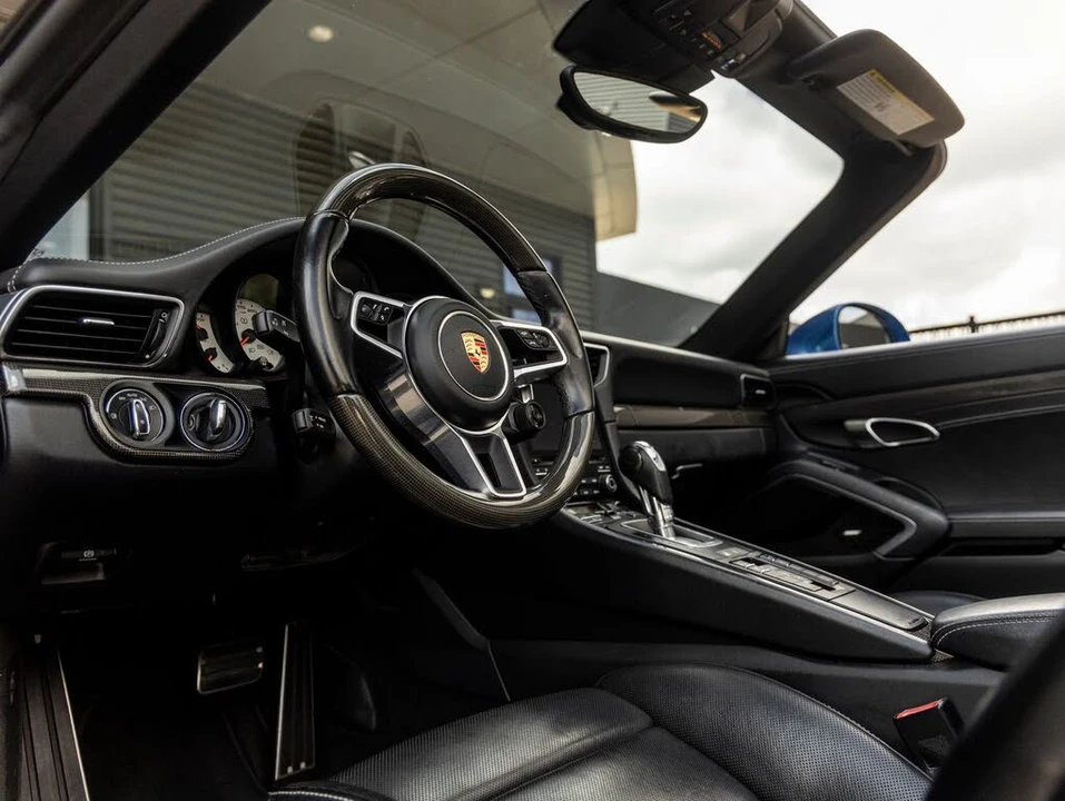 2017 Porsche 991 Turbo S - Image 4 of 31