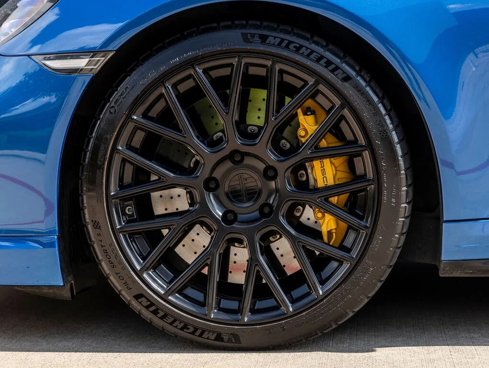 2017 Porsche 991 Turbo S - Image 15 of 31