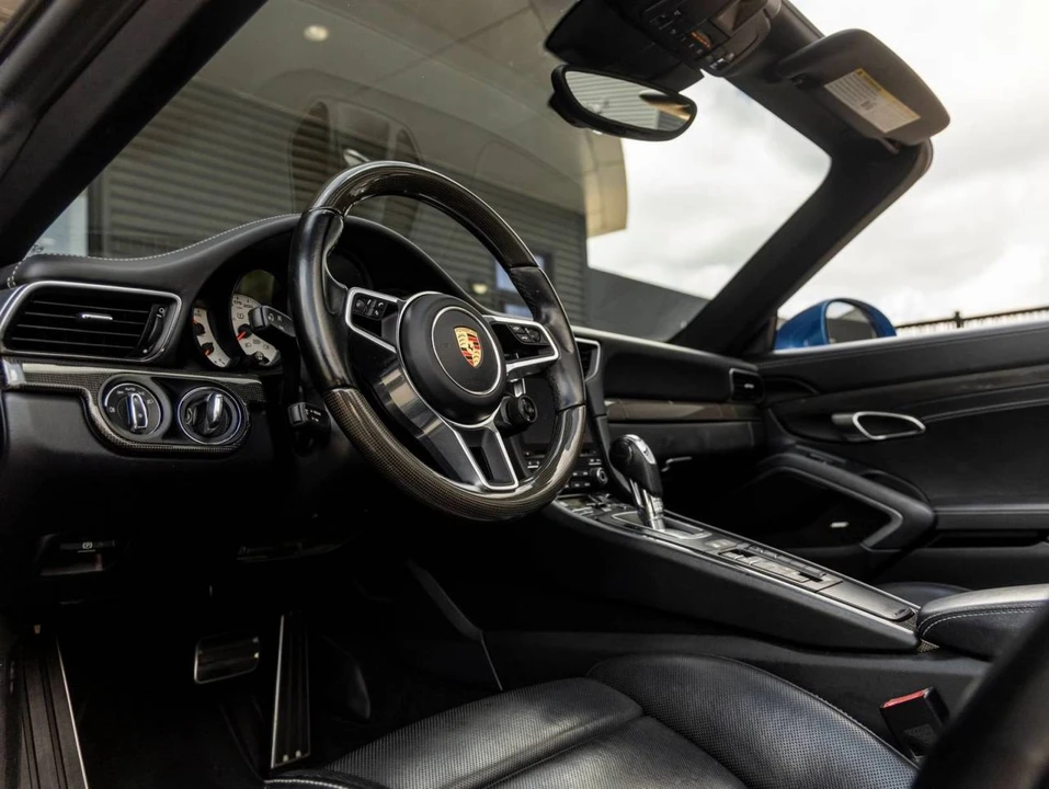2017 Porsche 991 Turbo S - Image 4 of 5