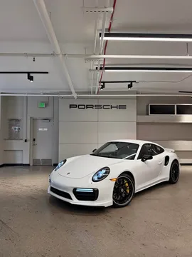 2017 Porsche 911 Turbo S Coupe