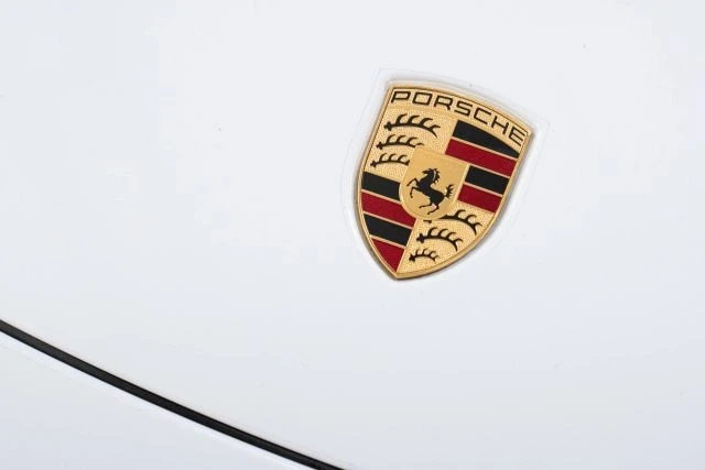 2017 Porsche - Image 13 of 31