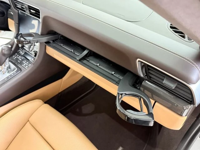2017 Porsche - Image 30 of 31