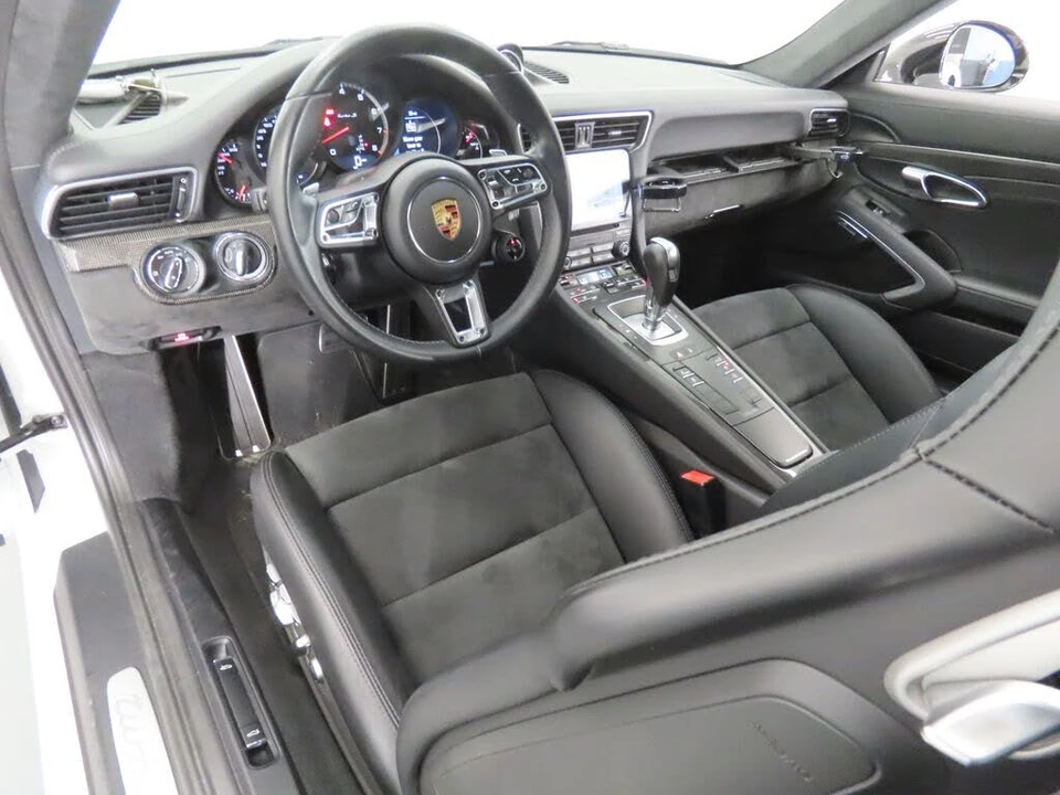2017 Porsche 991 Turbo S - Image 4 of 31