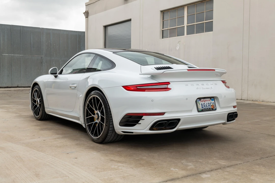 2017 Porsche 991 Turbo S - Image 11 of 31