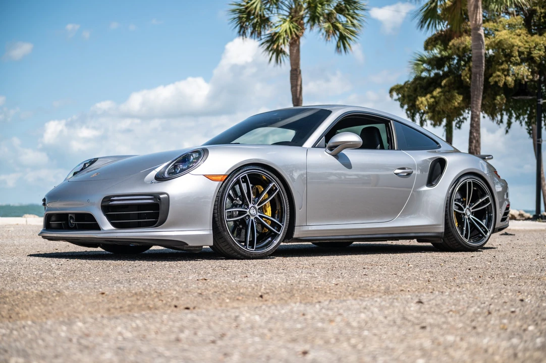 2017 Porsche 991 Turbo S - Image 7 of 31