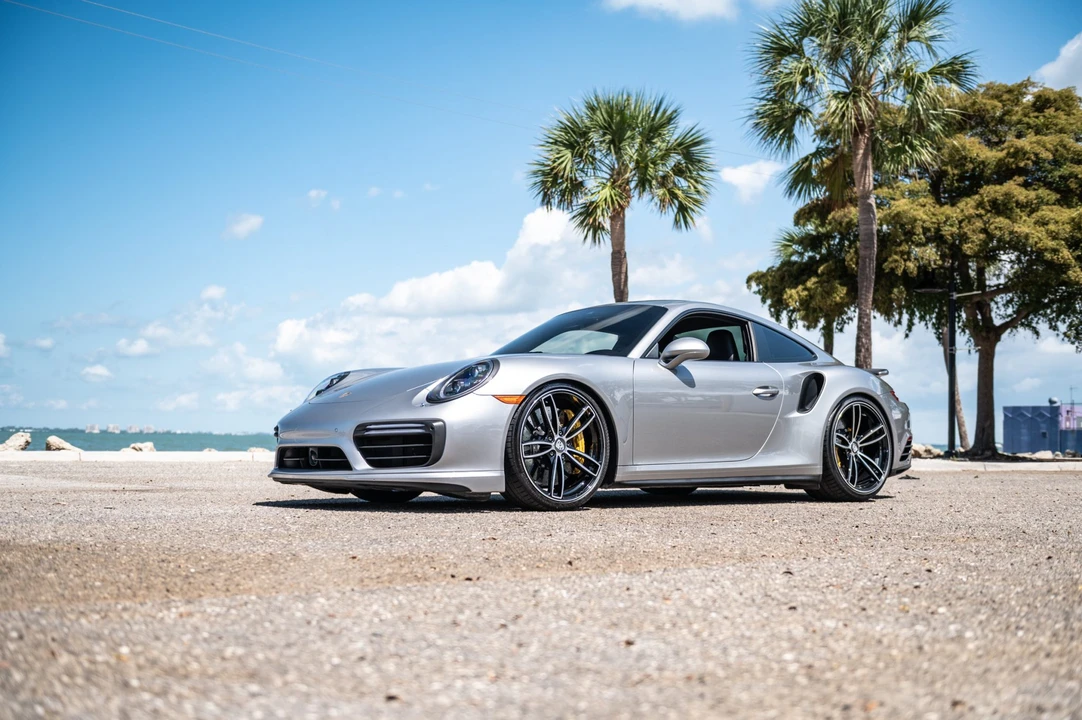 2017 Porsche 991 Turbo S - Image 8 of 31