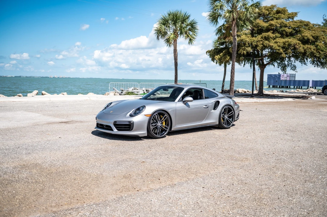 2017 Porsche 991 Turbo S - Image 9 of 31