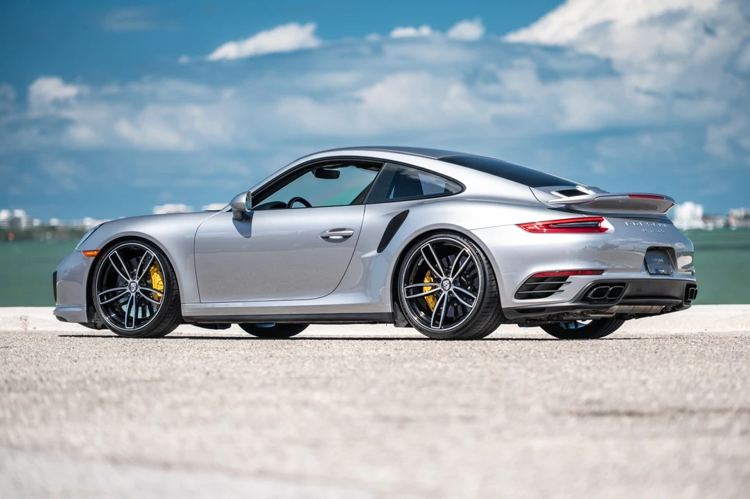 2017 Porsche 991 Turbo S - Image 30 of 31