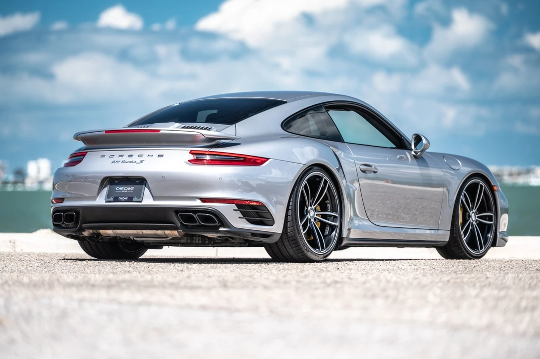 2017 Porsche 991 Turbo S - Image 22 of 31