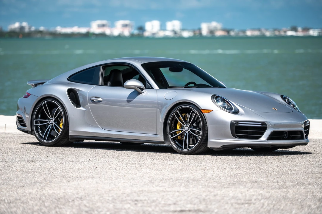 2017 Porsche 991 Turbo S - Image 13 of 31