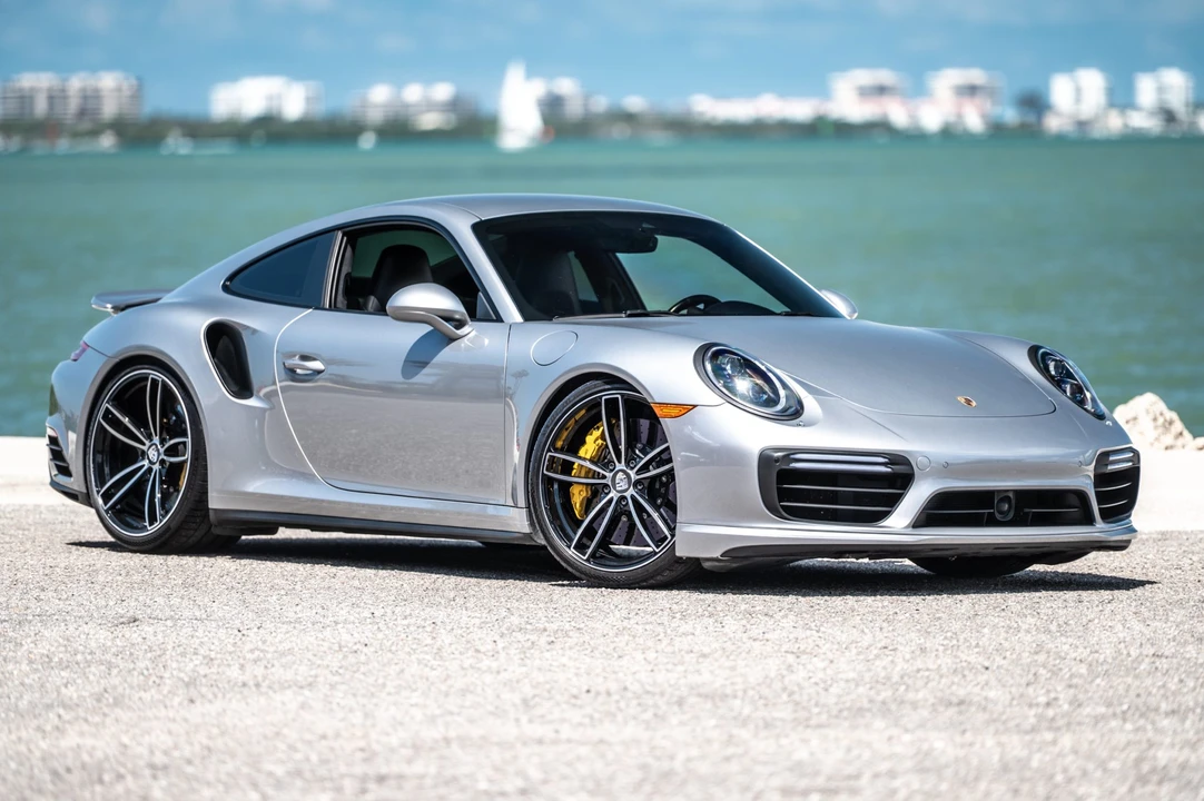 2017 Porsche 991 Turbo S - Image 17 of 31