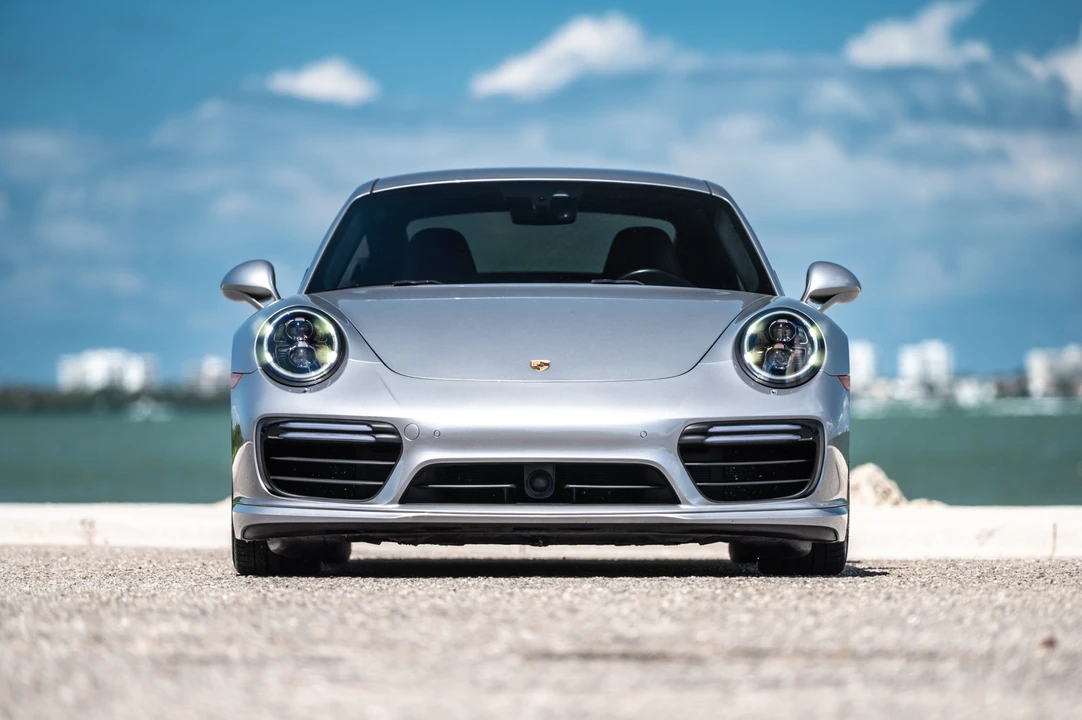 2017 Porsche 991 Turbo S - Image 11 of 31