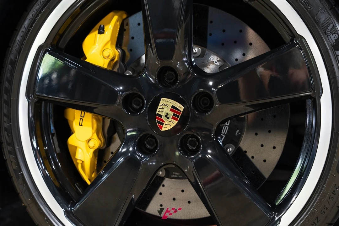 2017 Porsche 991 Turbo S - Image 17 of 31