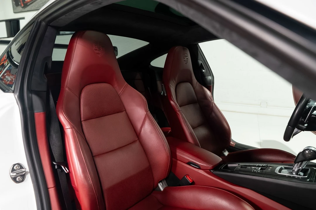 2017 Porsche 991 Turbo S - Image 12 of 31