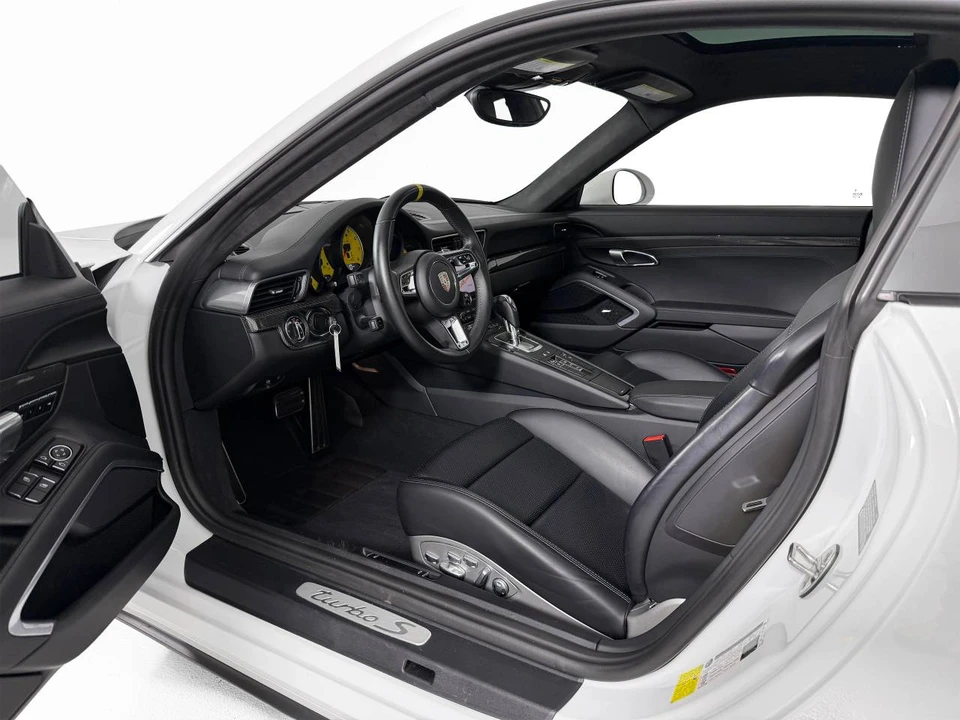 2017 Porsche 991 Turbo S - Image 4 of 5
