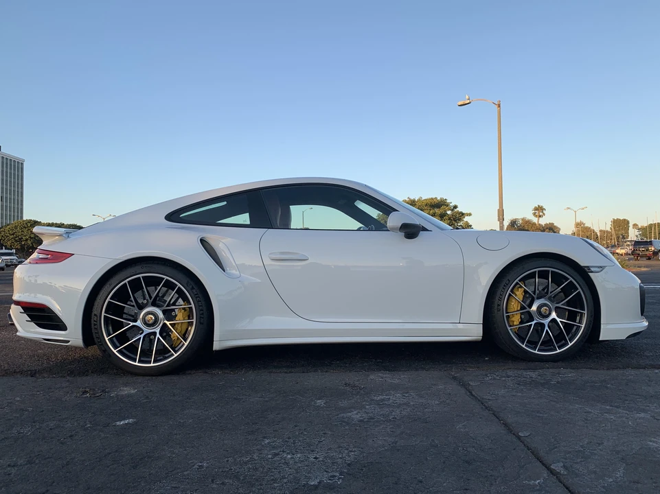 2017 Porsche 991 Turbo - Image 12 of 31
