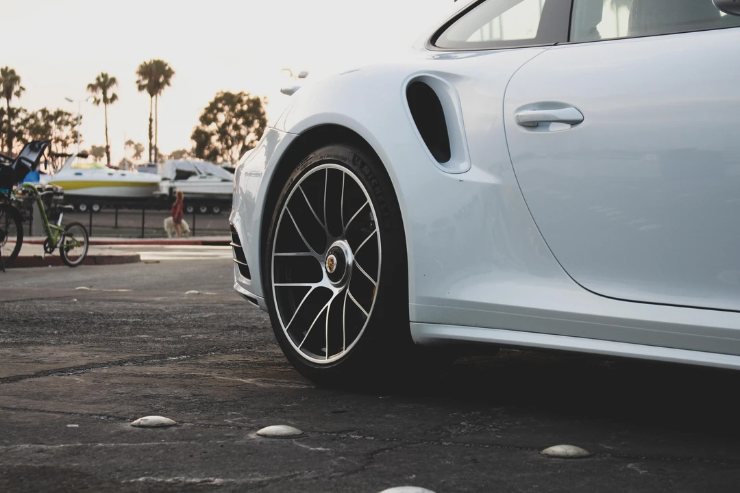 2017 Porsche 991 Turbo - Image 25 of 31