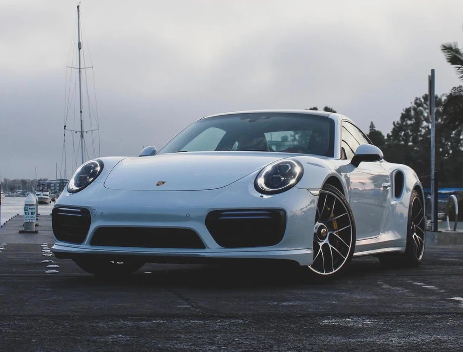 2017 Porsche 991 Turbo - Image 2 of 31