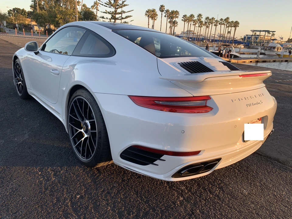 2017 Porsche 991 Turbo - Image 9 of 31