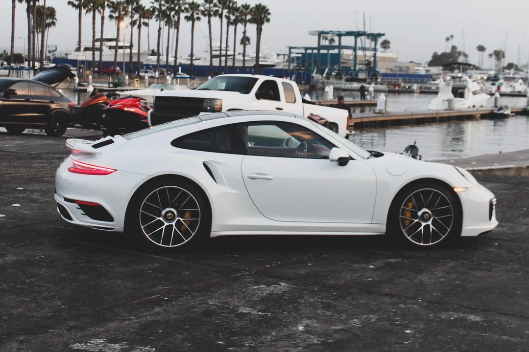 2017 Porsche 991 Turbo - Image 3 of 31