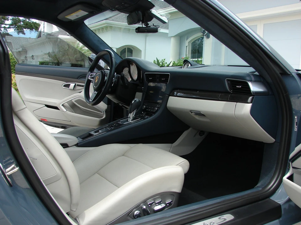 2017 Porsche 991 Turbo S - Image 15 of 17