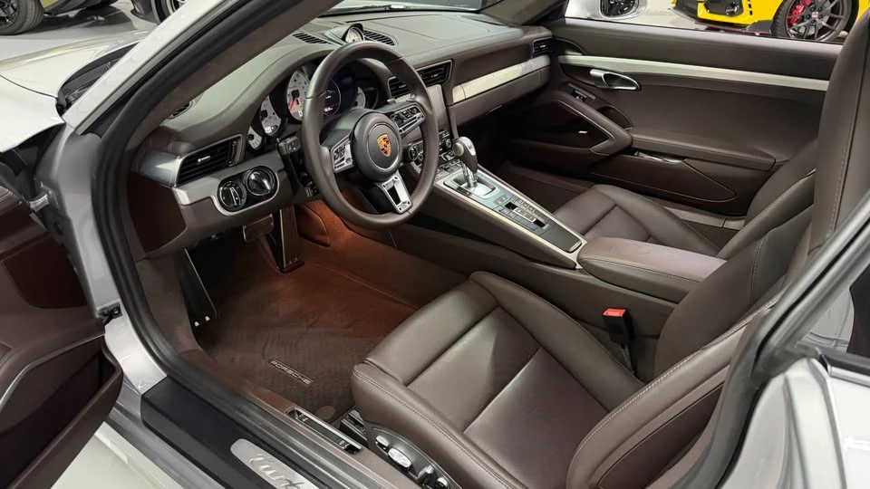 2017 Porsche 991 Turbo - Image 14 of 20