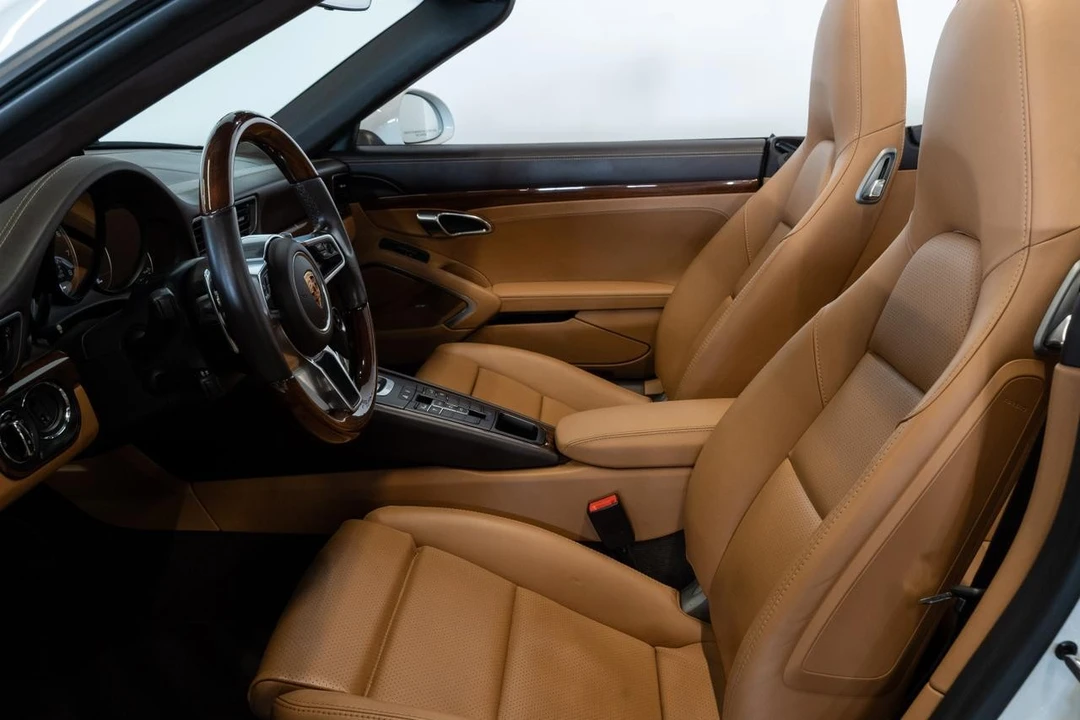 2017 Porsche 991 Turbo - Image 4 of 21