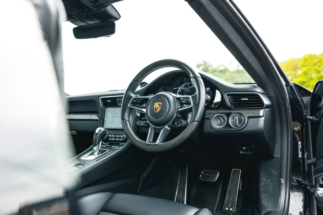 2017 Porsche 991 Turbo S - Image 21 of 31