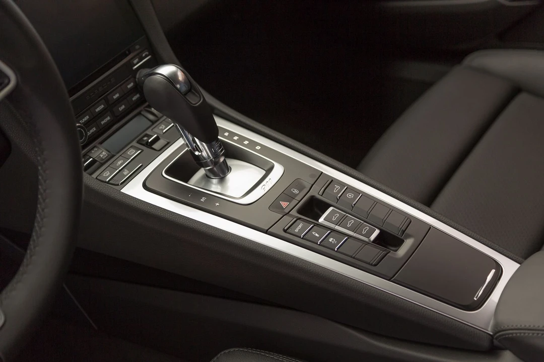 2017 Porsche 911 - Image 5 of 8