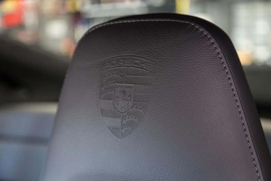 2017 Porsche 911 - Image 7 of 8