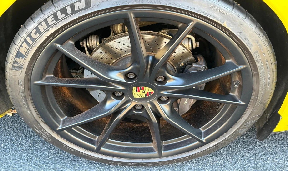 2017 Porsche 991 Carrera - Image 13 of 20